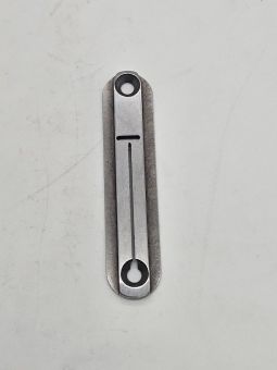 Juki 771 Пластина игольная B2402-771-000 (32 мм)